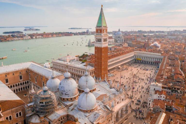 Hapton House Elite2 Comodo - Free Park - Accesso Easy A Venezia Apartment Mestre Luaran gambar